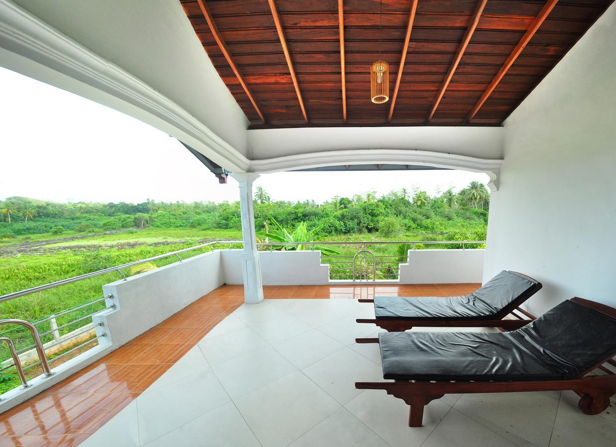 Falcon Villa Induruwa Εξωτερικό φωτογραφία