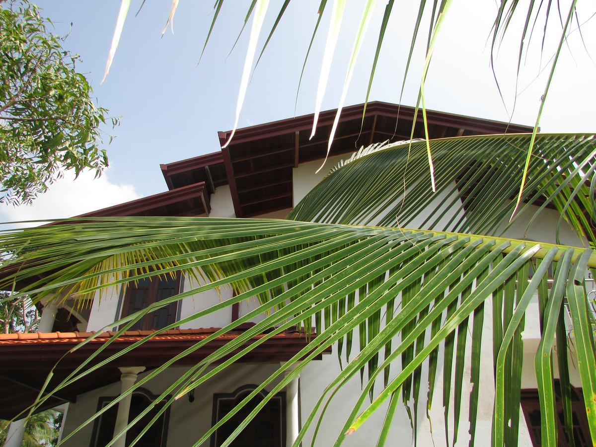 Falcon Villa Induruwa Εξωτερικό φωτογραφία
