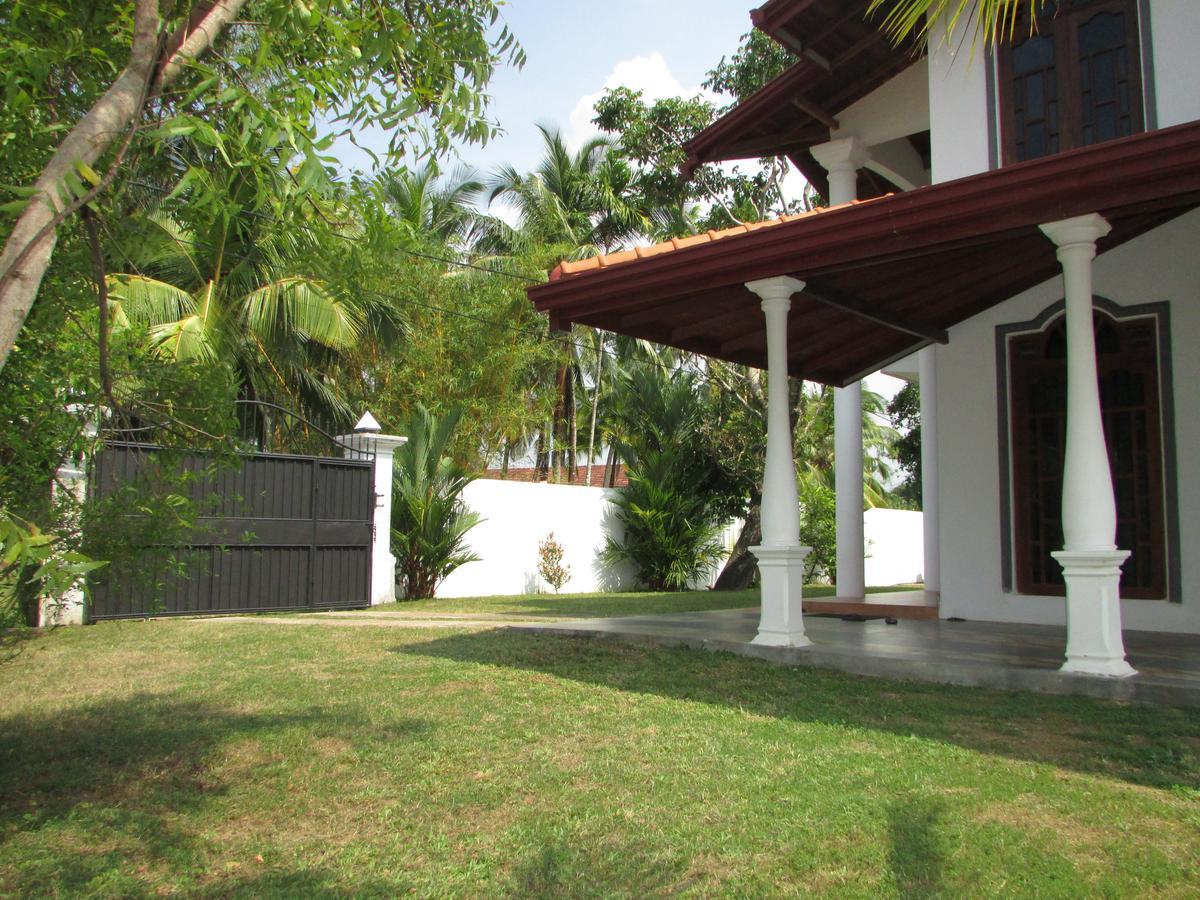 Falcon Villa Induruwa Εξωτερικό φωτογραφία